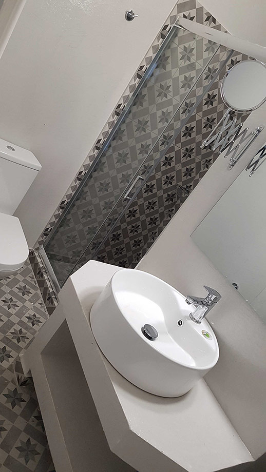 Μπάνιο με Πατητή Τσιμεντοκονία