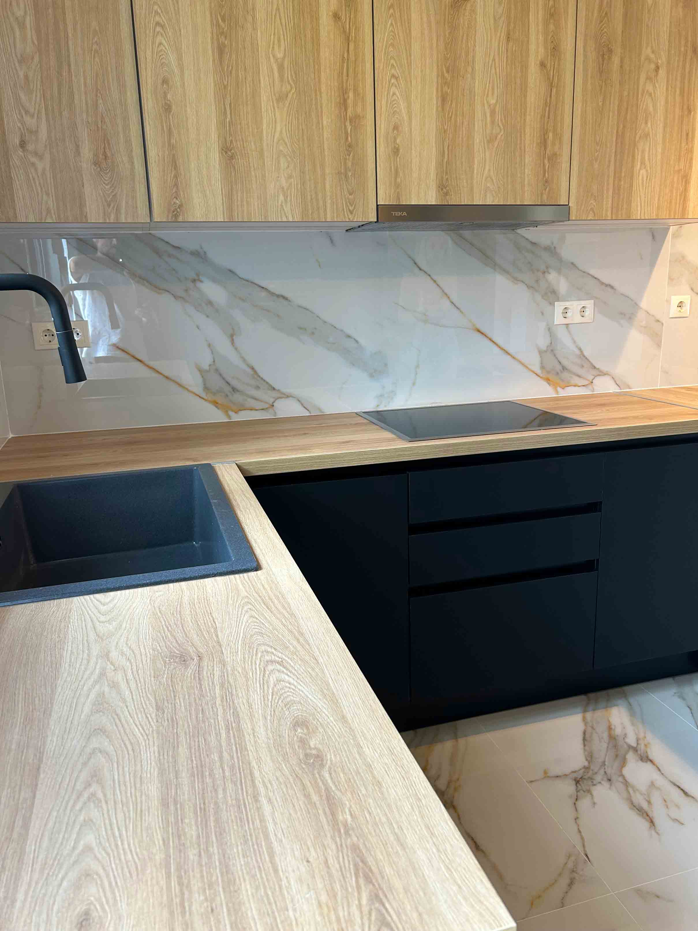 Μαρμάρινη επένδυση πάγκου κουζίνας