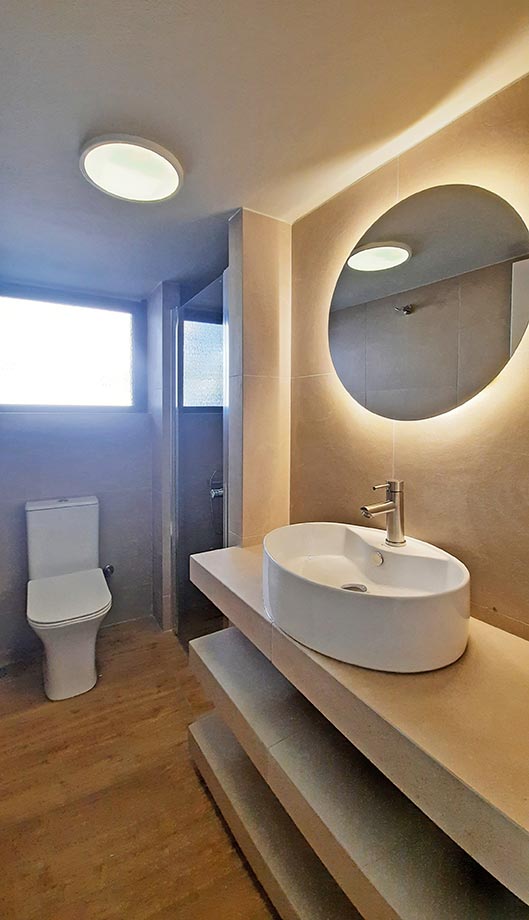 Κατασκευή χτιστού πάγκου και ραφιών