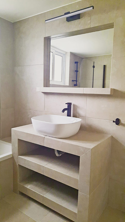 Κατασκευή Χτιστού Επίπλου Μπάνιου Ντυμένου με Πλακάκι και Εταζέρα