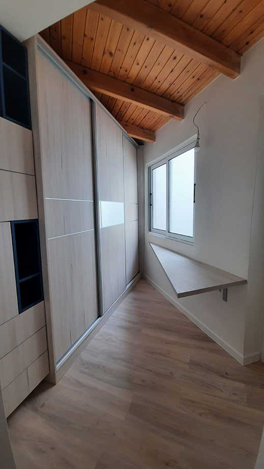 Αξιοποίηση Ανεκμετάλλευτου Χώρου με Προσθήκη Ντουλάπας και Γραφείου