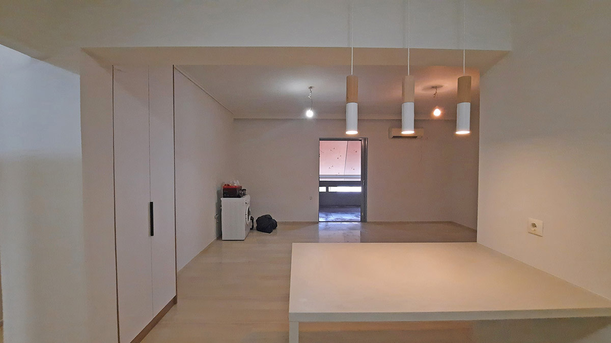 Καθαίρεση Τοίχου και Δημιουργία Κουζίνας με Πάγκο