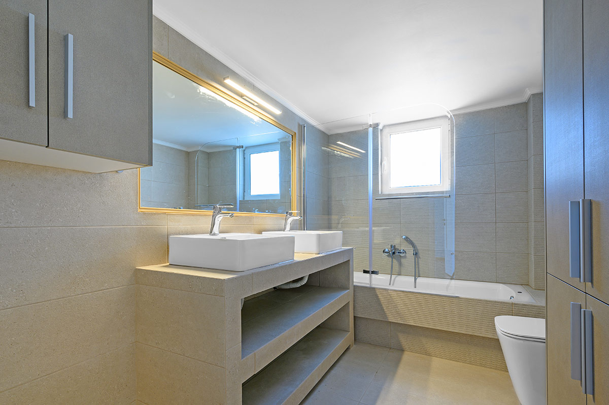 Κτιστός Πάγκος με Ράφια