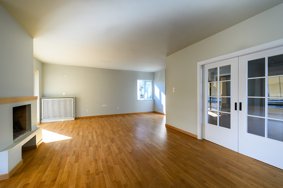 Προγυαλισμένα Δρύινα Κουμπωτά Δάπεδα