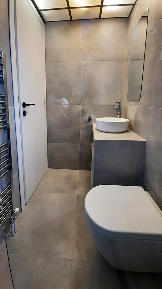 Ψευδοροφή με Όψη Αιθρίου στο Μπάνιο