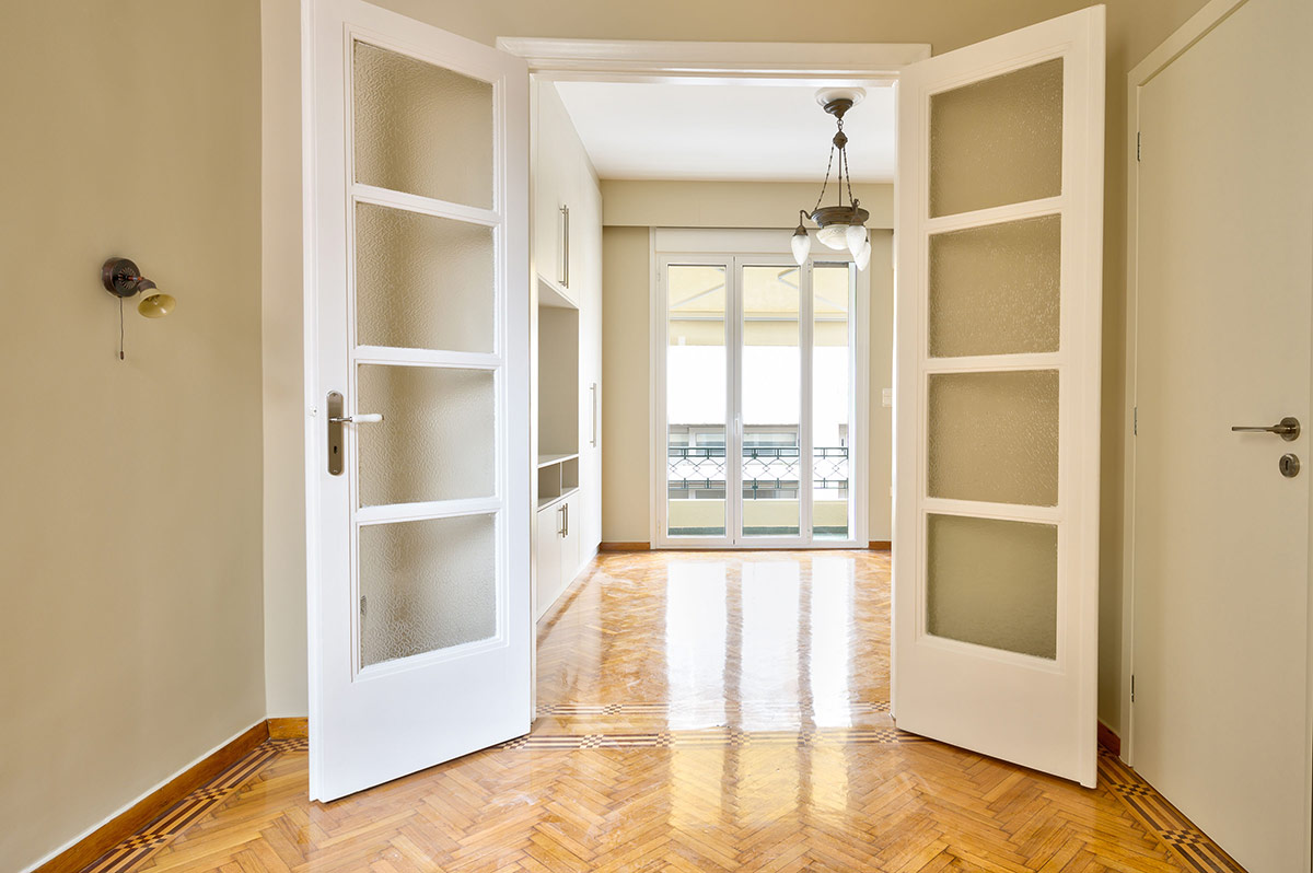 Ανακαίνιση Παλαιάς Δίφυλλης Ξύλινης Πόρτας