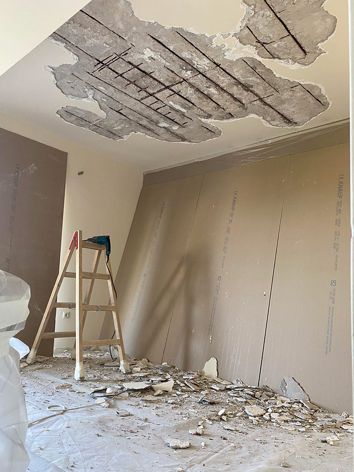 Πριν την Ανακαίνιση