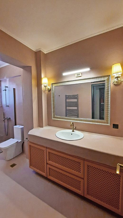 Κομψό Μπάνιο σε κλασικό Ύφος