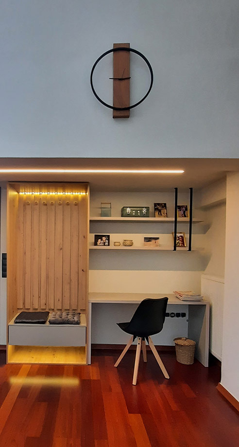 Έπιπλο Εισόδου με Γραφείο