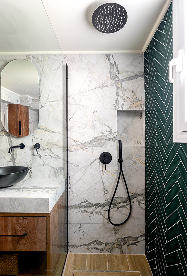 Ντουζιέρα με Τουβλάκια Ψαροκόκκαλο