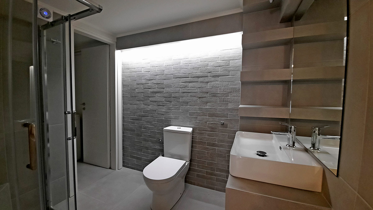 Τουβλάκι στο Μπάνιο