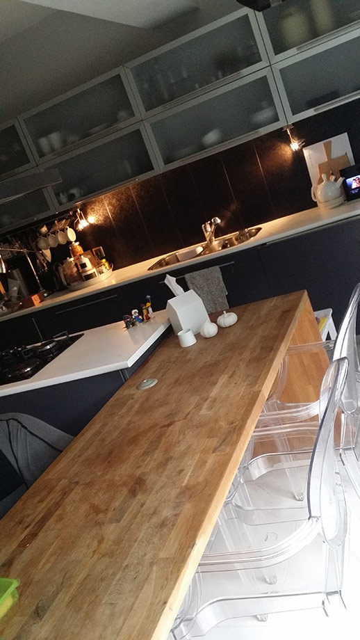 Προσθήκη πάσου φαγητού από Μασίφ ξυλεία