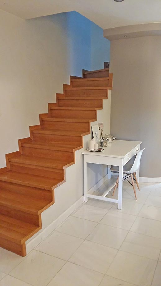 Κατασκευή γραφείου λάκα, από παλιό ξύλινο τραπέζι κουζίνας