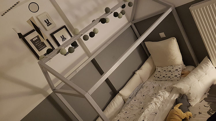 Κατασκευή ξύλινου παιδικού κρεβατιού