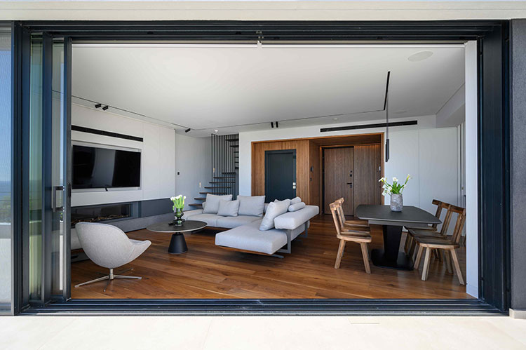 Μεγάλες μπαλκονόπορτες Supreme S650 Phos Alumil